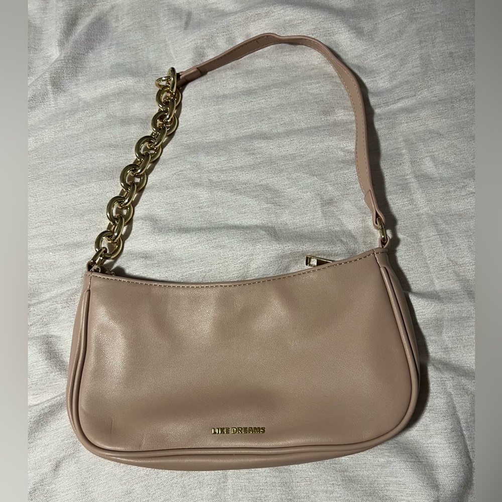 ✨🛍️ 4️⃣ for $2️⃣5️⃣ 💖 Beige Shoulder Bag with Gold-Tone Chain Strap